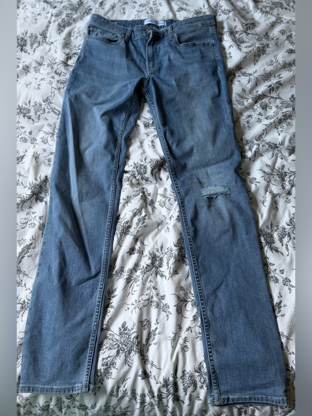 Calvin Klein Jeans Men's Light Blue Straight Jeans